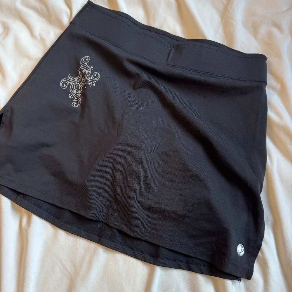 BornFit Black Athletic Skort with Embroidered Design – Size Small